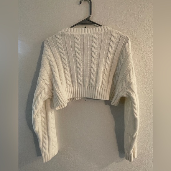 DAZY white cropped sweater size small worn once so in perfect condition - Picture 3 of 3